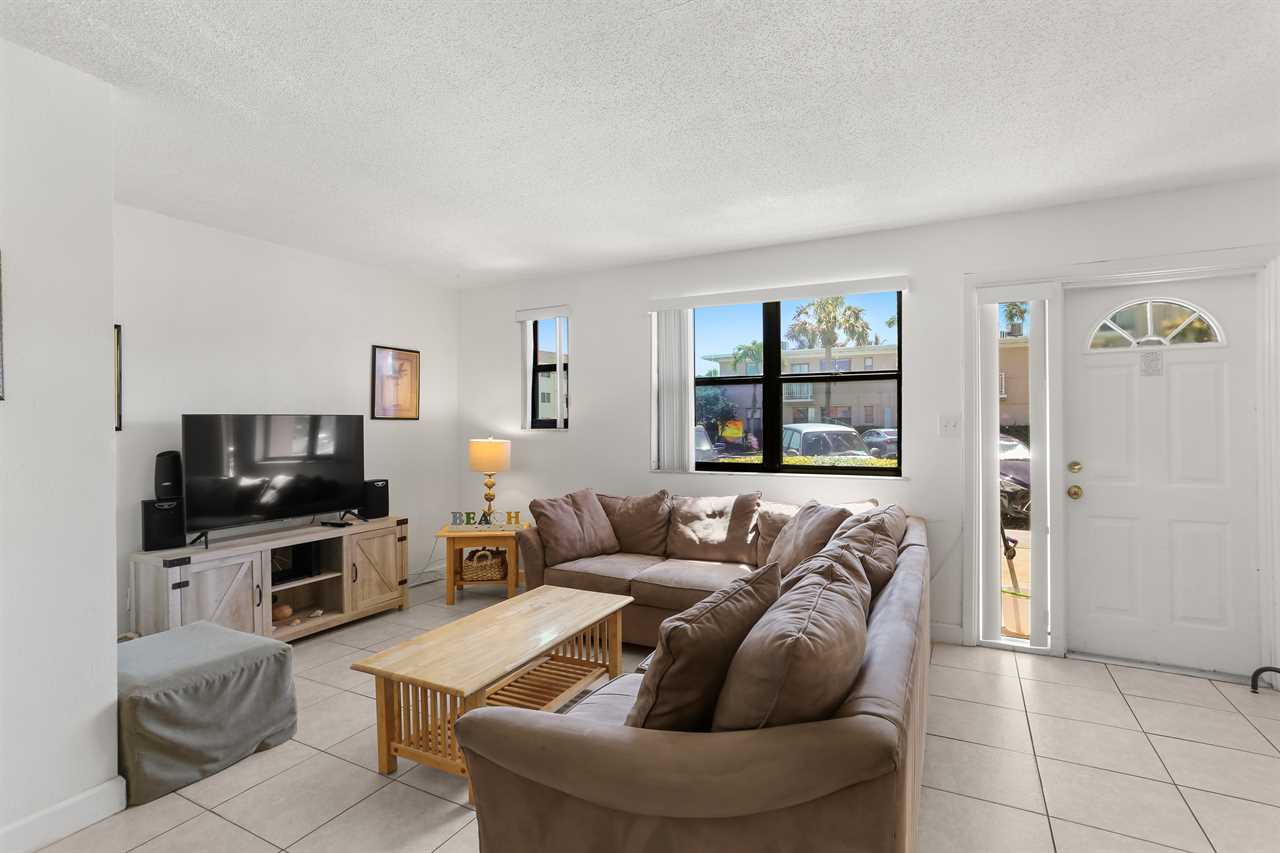 vacation rental condos